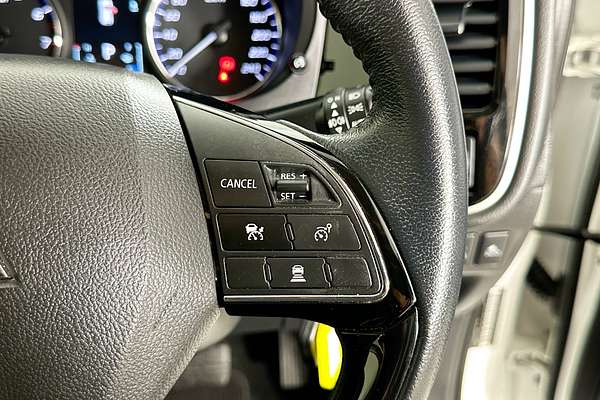 2021 Mitsubishi OUTLANDER ES 7 SEAT (2WD) ZL MY21