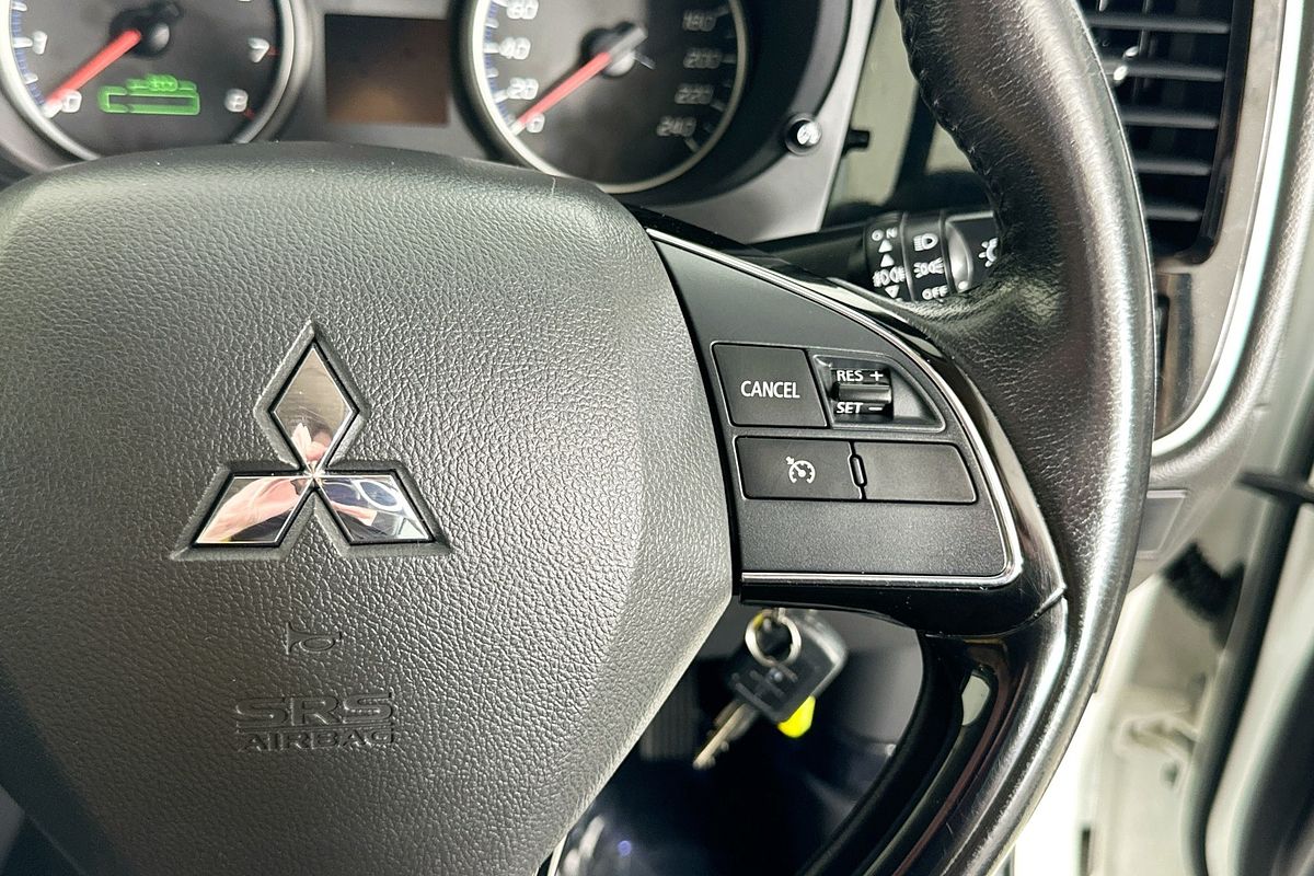 2017 Mitsubishi OUTLANDER LS (4x2) ZK MY17