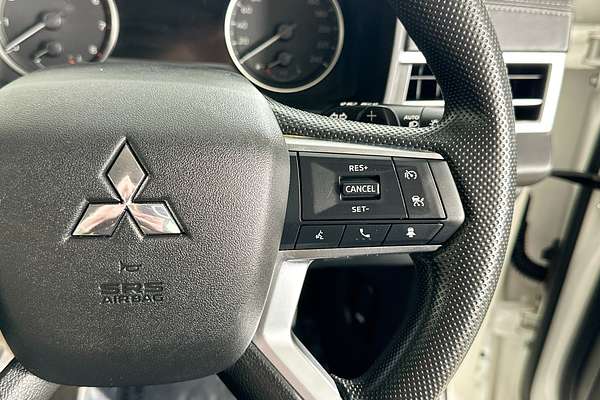 2023 Mitsubishi OUTLANDER ES 7 SEAT (2WD) ZM MY23