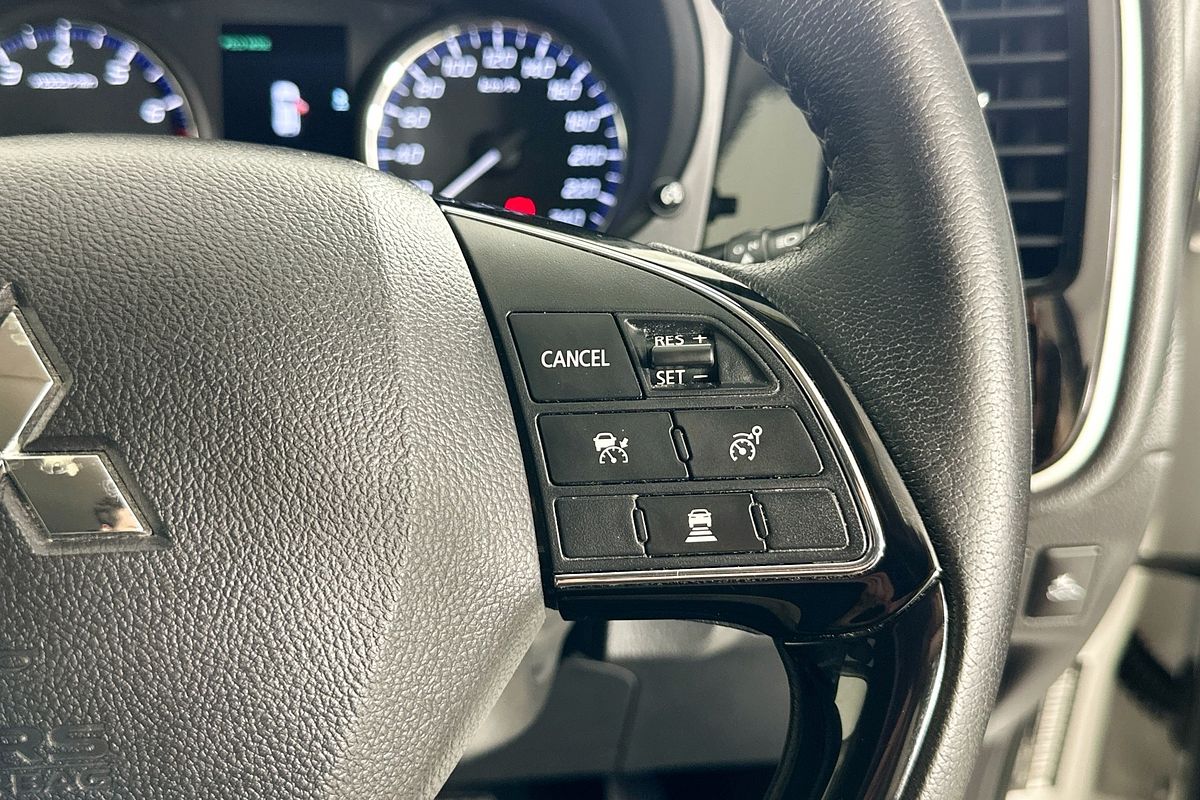 2018 Mitsubishi OUTLANDER LS 7 SEAT (2WD) ZL MY18.5