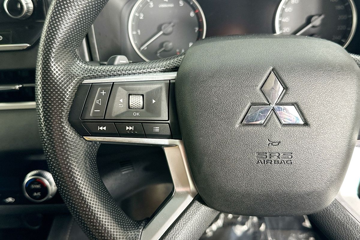 2022 Mitsubishi OUTLANDER ES 7 SEAT (2WD) ZM MY22