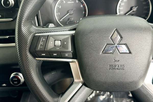 2022 Mitsubishi OUTLANDER ES 7 SEAT (2WD) ZM MY22