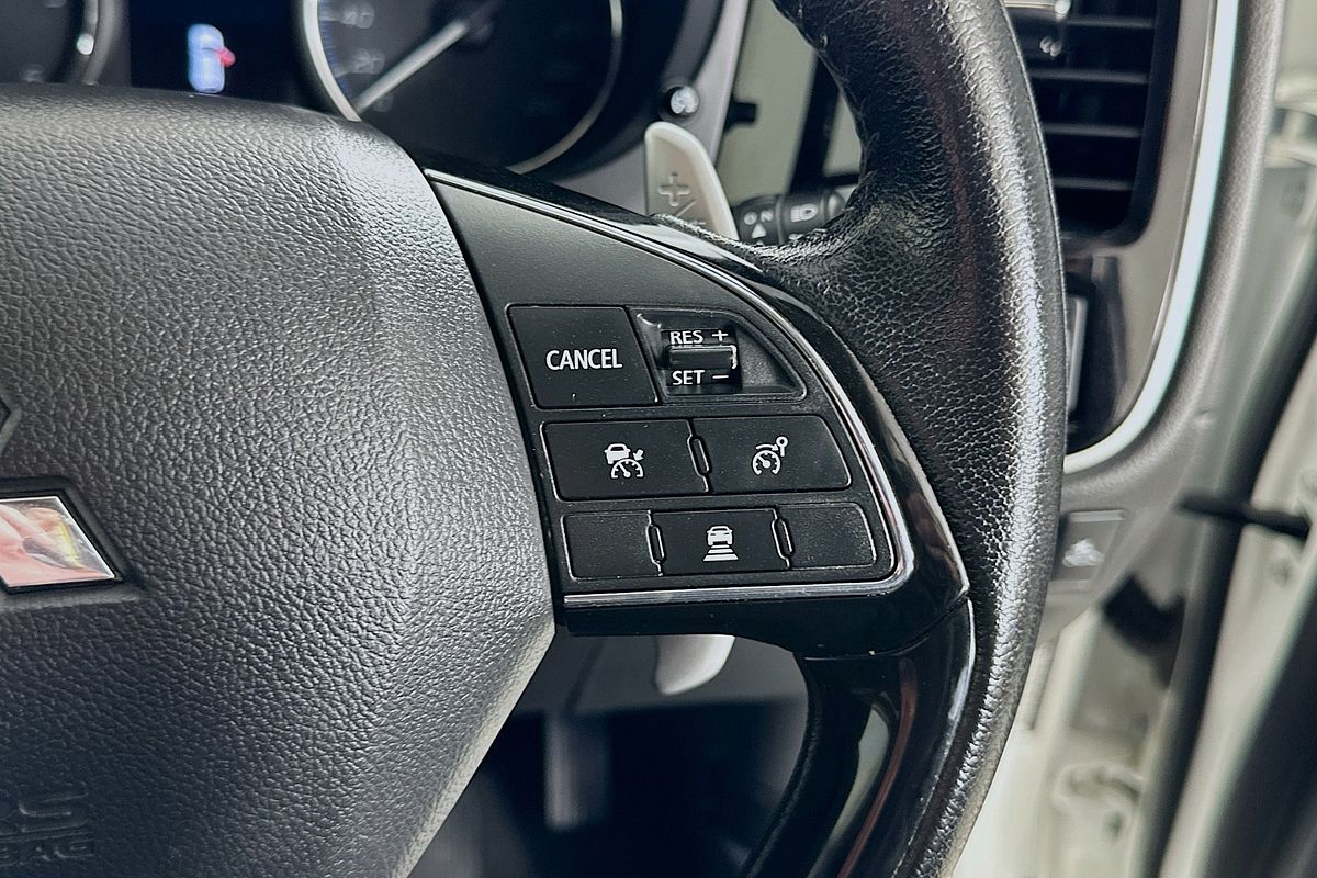 2018 Mitsubishi OUTLANDER LS 7 SEAT (AWD) ZL MY19