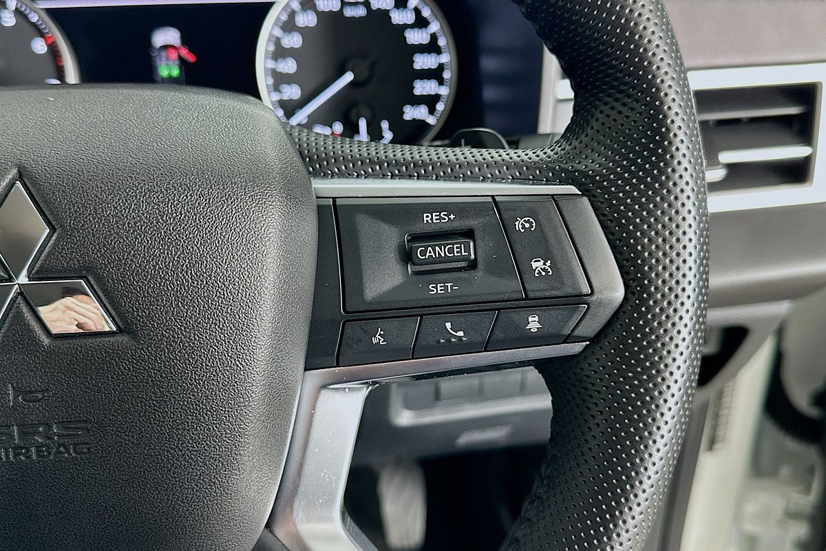 2024 Mitsubishi OUTLANDER LS 7 SEAT (2WD) ZM MY24