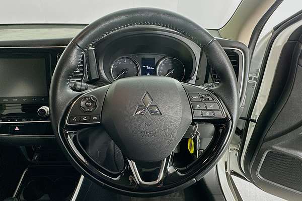 2020 Mitsubishi OUTLANDER ES 7 SEAT (2WD) ZL MY21