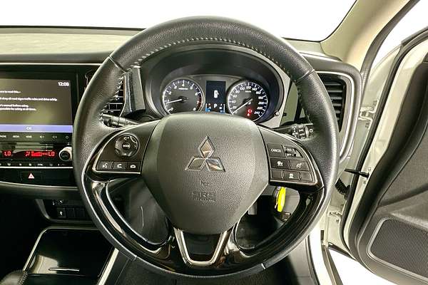 2021 Mitsubishi OUTLANDER ES 7 SEAT (2WD) ZL MY21