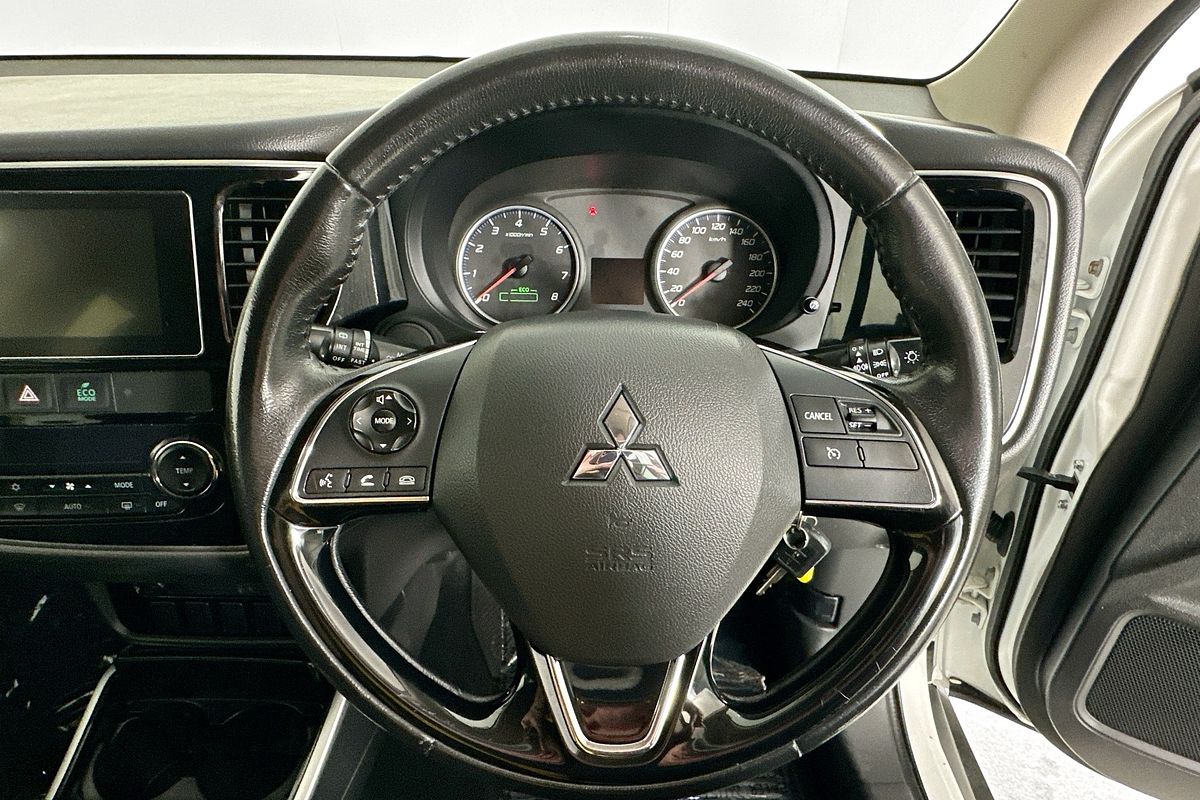 2017 Mitsubishi OUTLANDER LS (4x2) ZK MY17