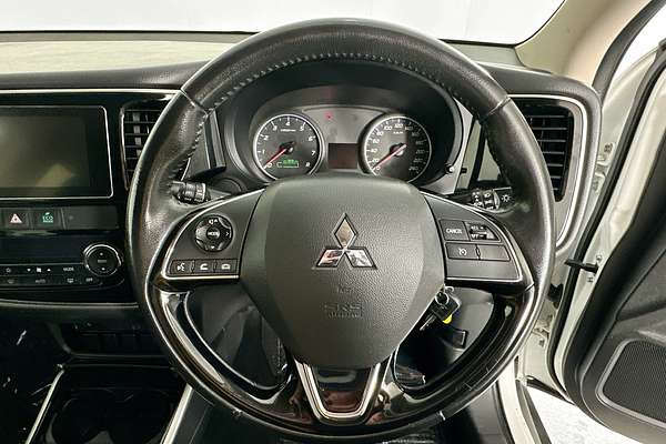 2017 Mitsubishi OUTLANDER LS (4x2) ZK MY17