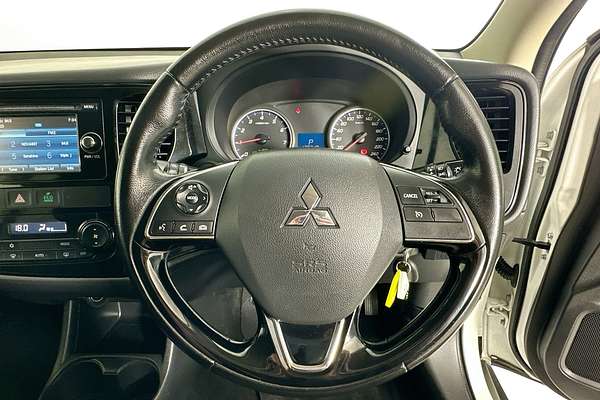 2016 Mitsubishi OUTLANDER LS (4x4) ZK MY16