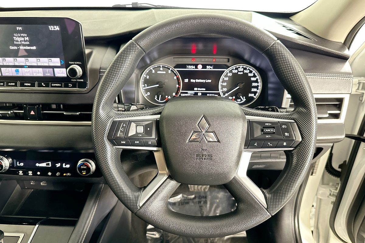 2023 Mitsubishi OUTLANDER ES 7 SEAT (2WD) ZM MY23