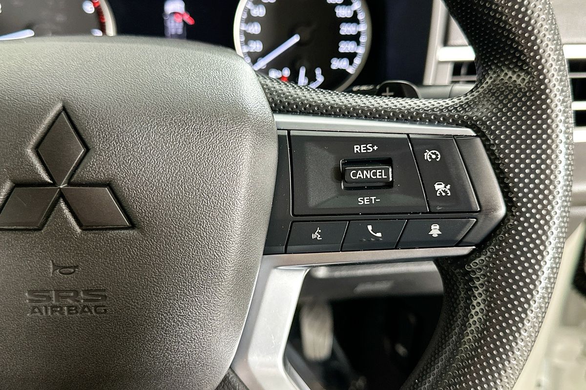 2022 Mitsubishi OUTLANDER ES 7 SEAT (2WD) ZM MY22