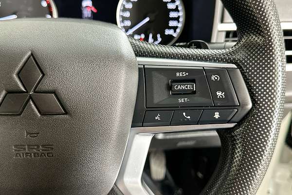 2022 Mitsubishi OUTLANDER ES 7 SEAT (2WD) ZM MY22