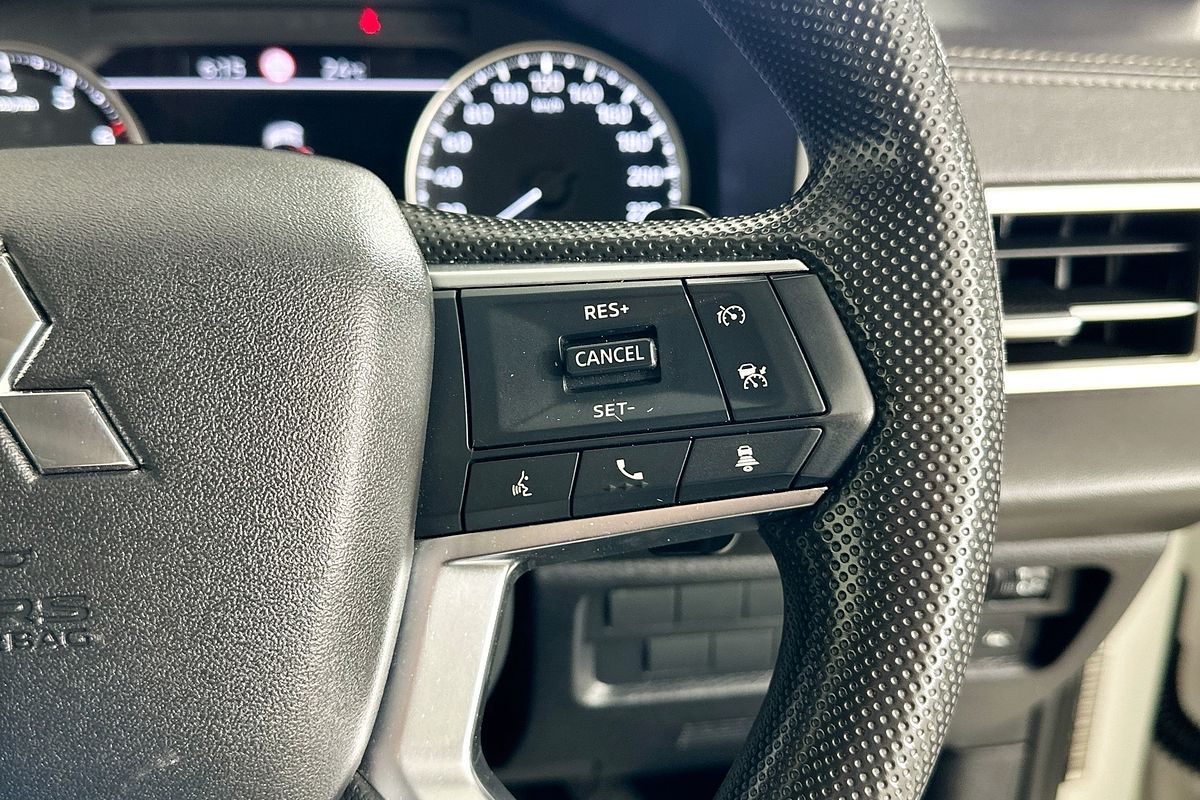 2022 Mitsubishi OUTLANDER ES 7 SEAT (2WD) ZM MY22.5