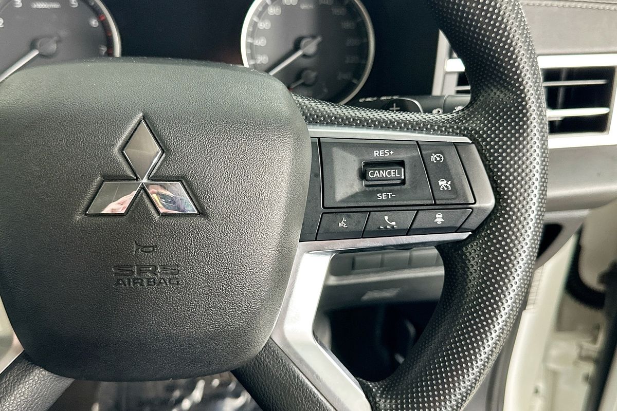 2022 Mitsubishi OUTLANDER ES 7 SEAT (2WD) ZM MY22