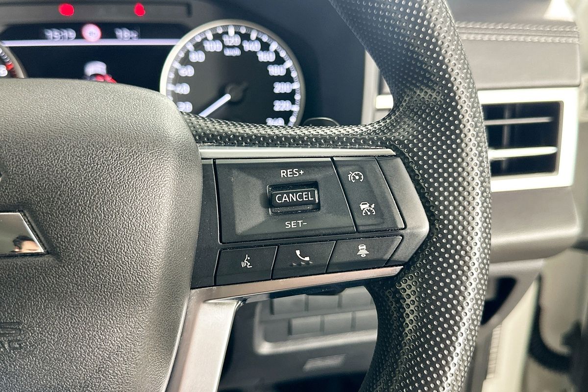 2022 Mitsubishi OUTLANDER ES 7 SEAT (2WD) ZM MY22.5