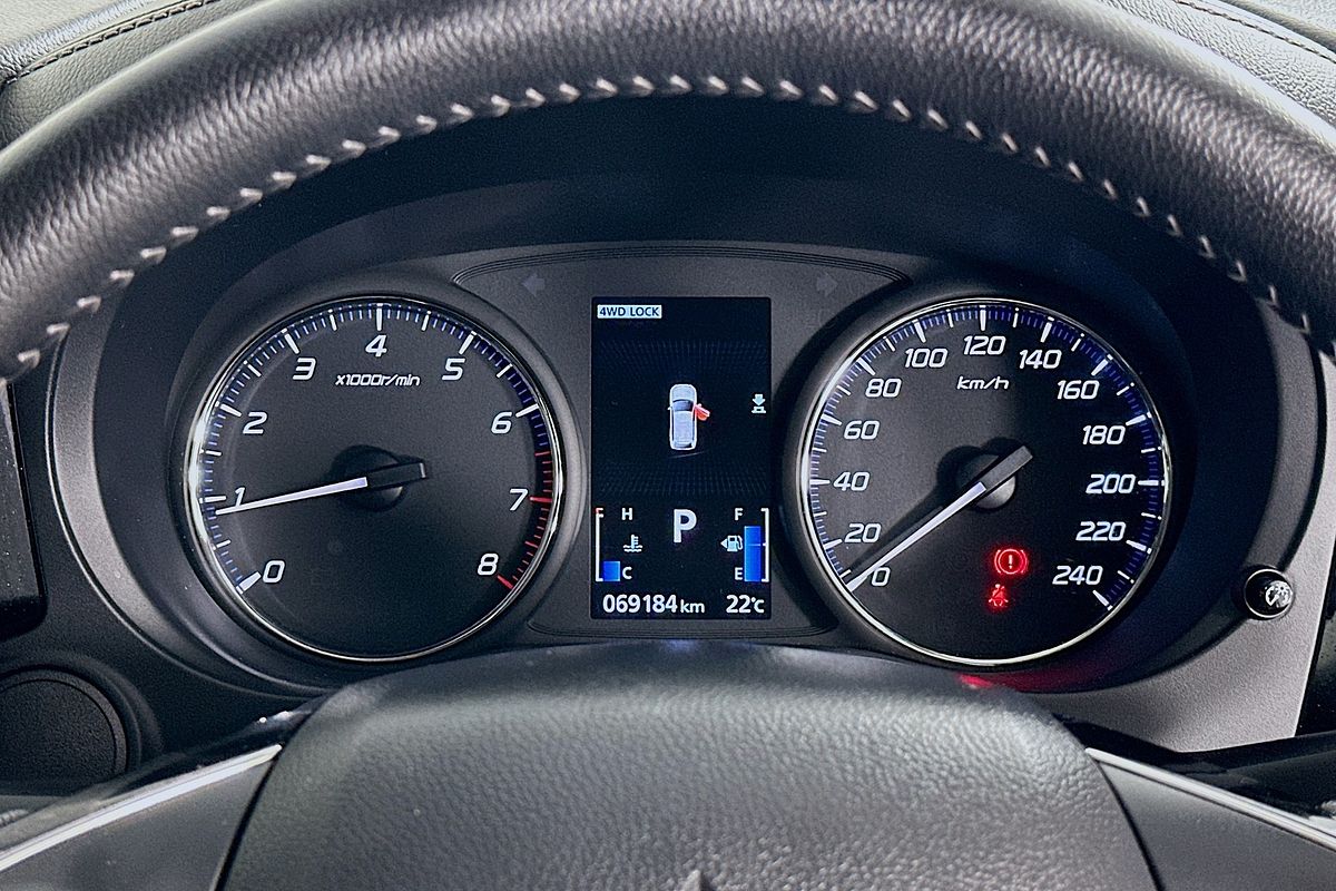 2021 Mitsubishi OUTLANDER ES ZL