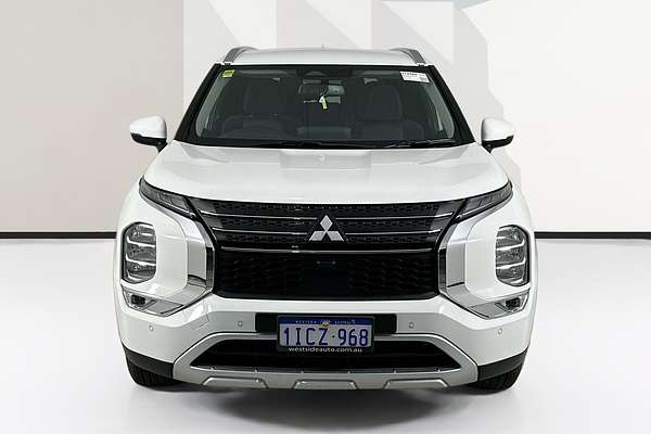 2024 Mitsubishi Outlander LS ZM