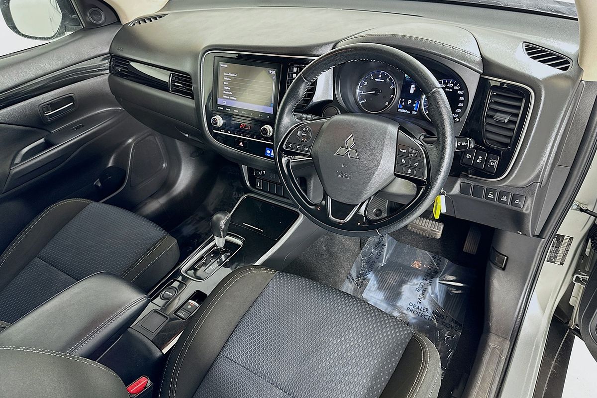 2021 Mitsubishi OUTLANDER ES ZL