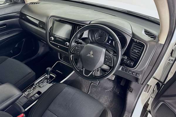 2021 Mitsubishi OUTLANDER ES 7 SEAT (AWD) ZL MY21