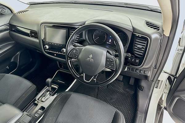 2020 Mitsubishi Outlander ES ZL