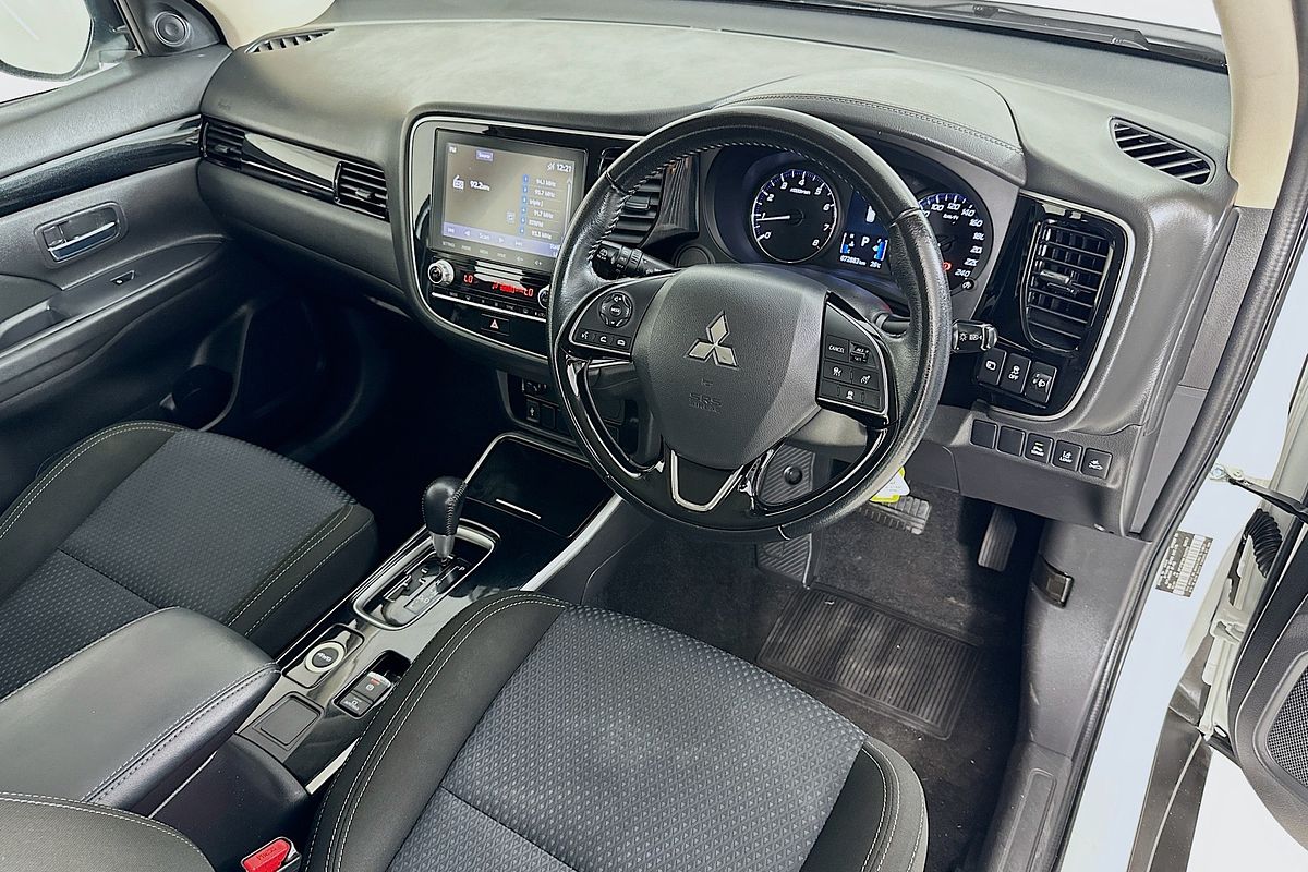 2021 Mitsubishi OUTLANDER ES 7 SEAT (AWD) ZL MY21