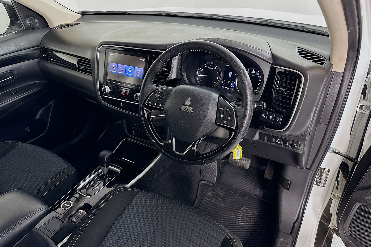 2021 Mitsubishi OUTLANDER ES ZL