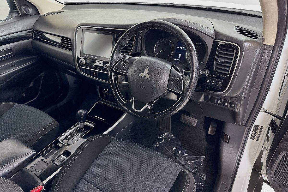 2021 Mitsubishi OUTLANDER ES 7 SEAT (2WD) ZL MY21