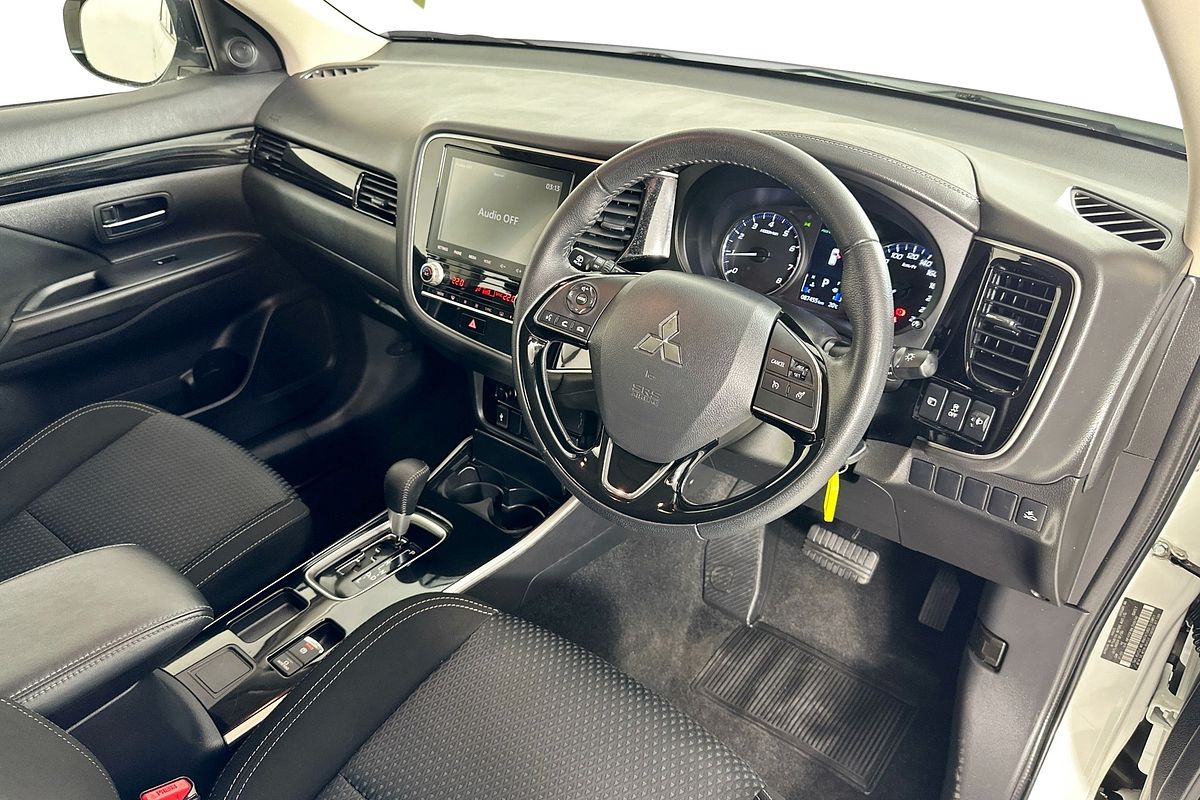 2020 Mitsubishi OUTLANDER ES 7 SEAT (2WD) ZL MY20