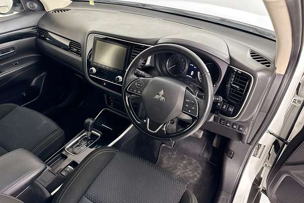 2021 Mitsubishi OUTLANDER ES 7 SEAT (2WD) ZL MY21
