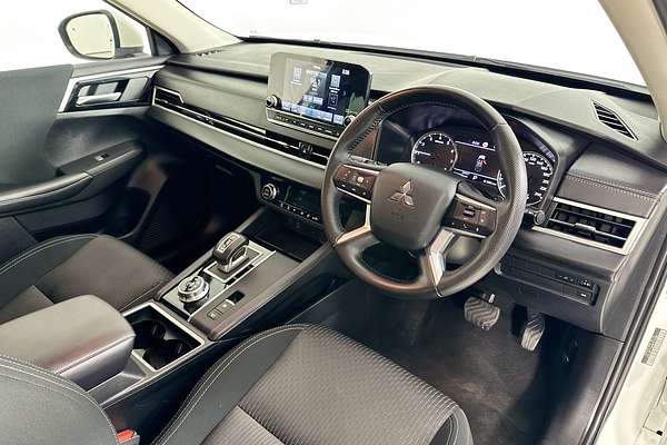 2023 Mitsubishi OUTLANDER LS 7 SEAT (2WD) ZM MY23