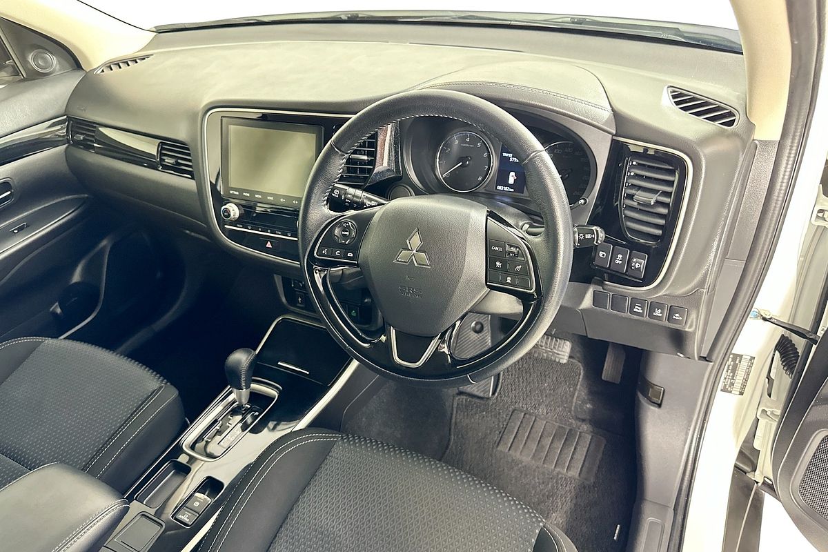 2021 Mitsubishi OUTLANDER ES 7 SEAT (2WD) ZL MY21
