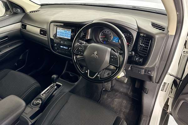 2016 Mitsubishi OUTLANDER LS (4x4) ZK MY16
