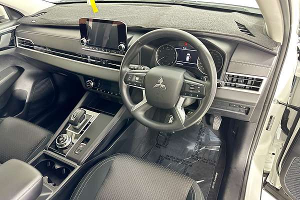 2024 Mitsubishi OUTLANDER ES 5 SEAT (2WD) ZM MY24