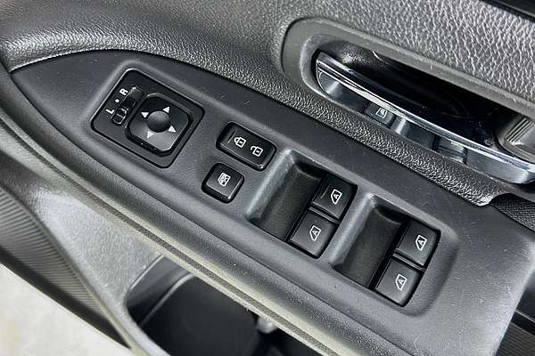 2021 Mitsubishi OUTLANDER ES 7 SEAT (2WD) ZL MY21