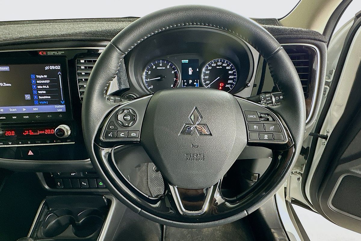 2020 Mitsubishi OUTLANDER Exceed ZL