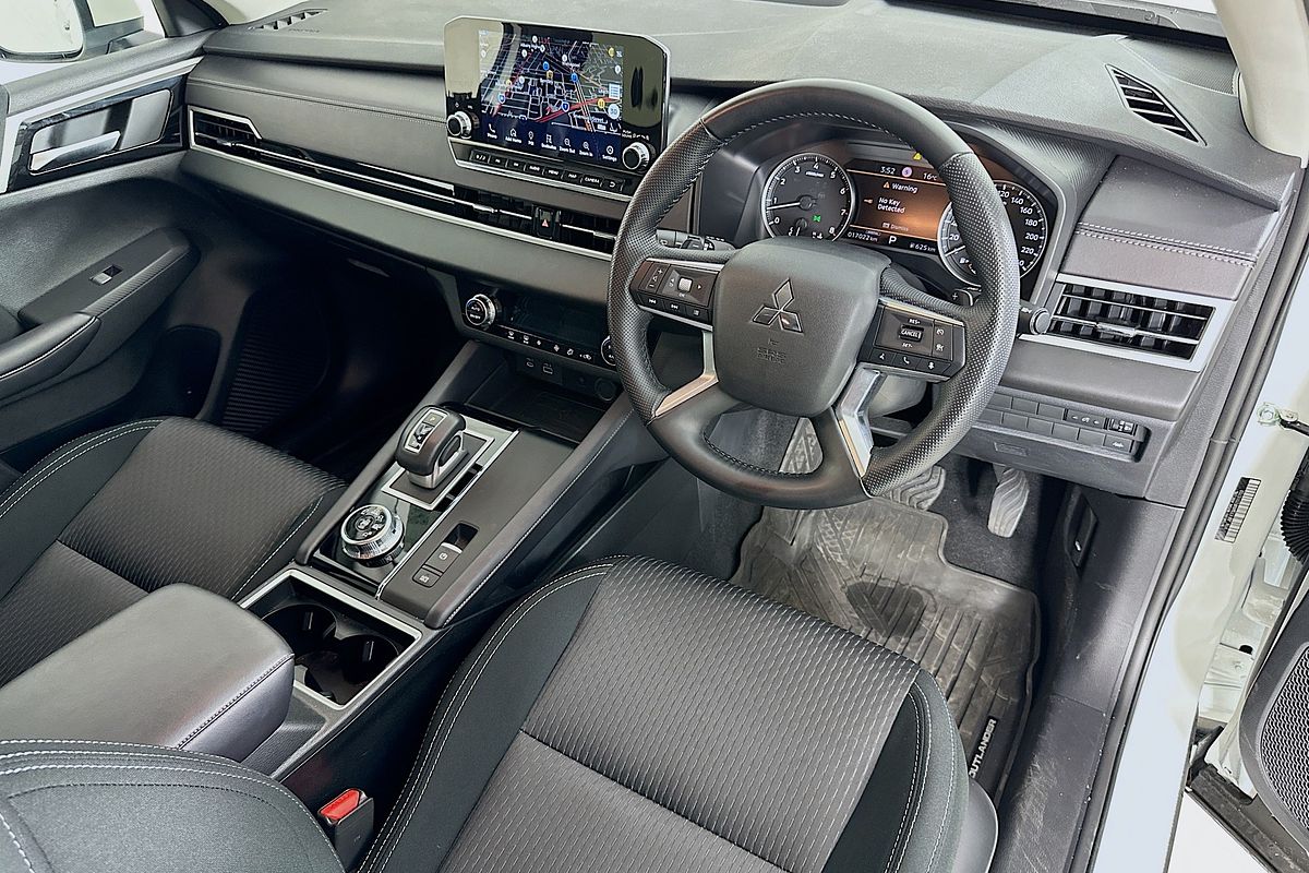 2024 Mitsubishi OUTLANDER LS 7 SEAT (2WD) ZM MY24