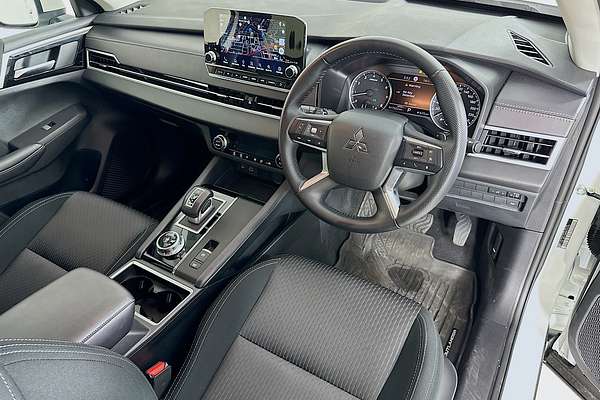 2024 Mitsubishi OUTLANDER LS 7 SEAT (2WD) ZM MY24