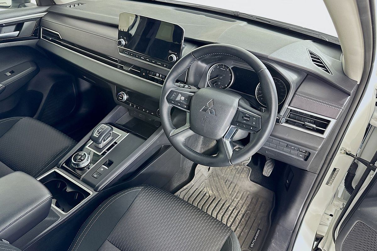 2024 Mitsubishi OUTLANDER LS 7 SEAT (2WD) ZM MY24