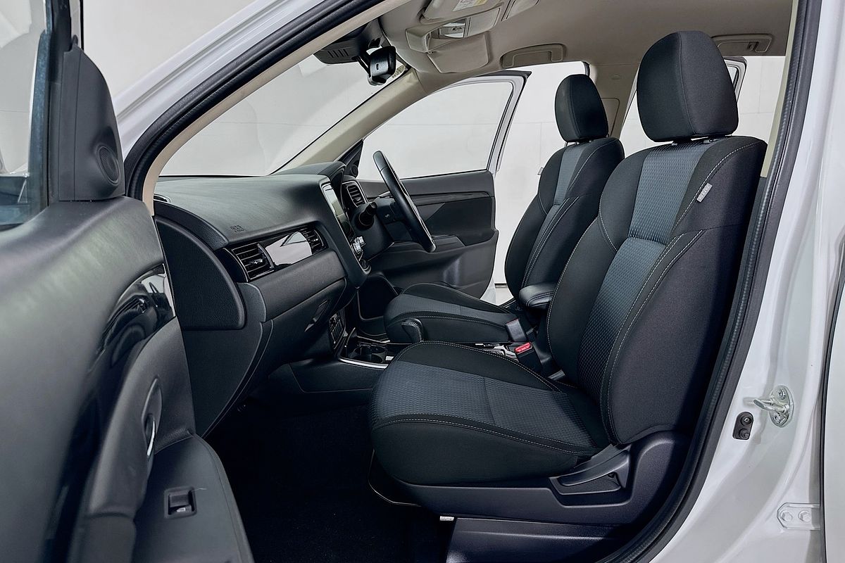 2021 Mitsubishi OUTLANDER ES 7 SEAT (AWD) ZL MY21