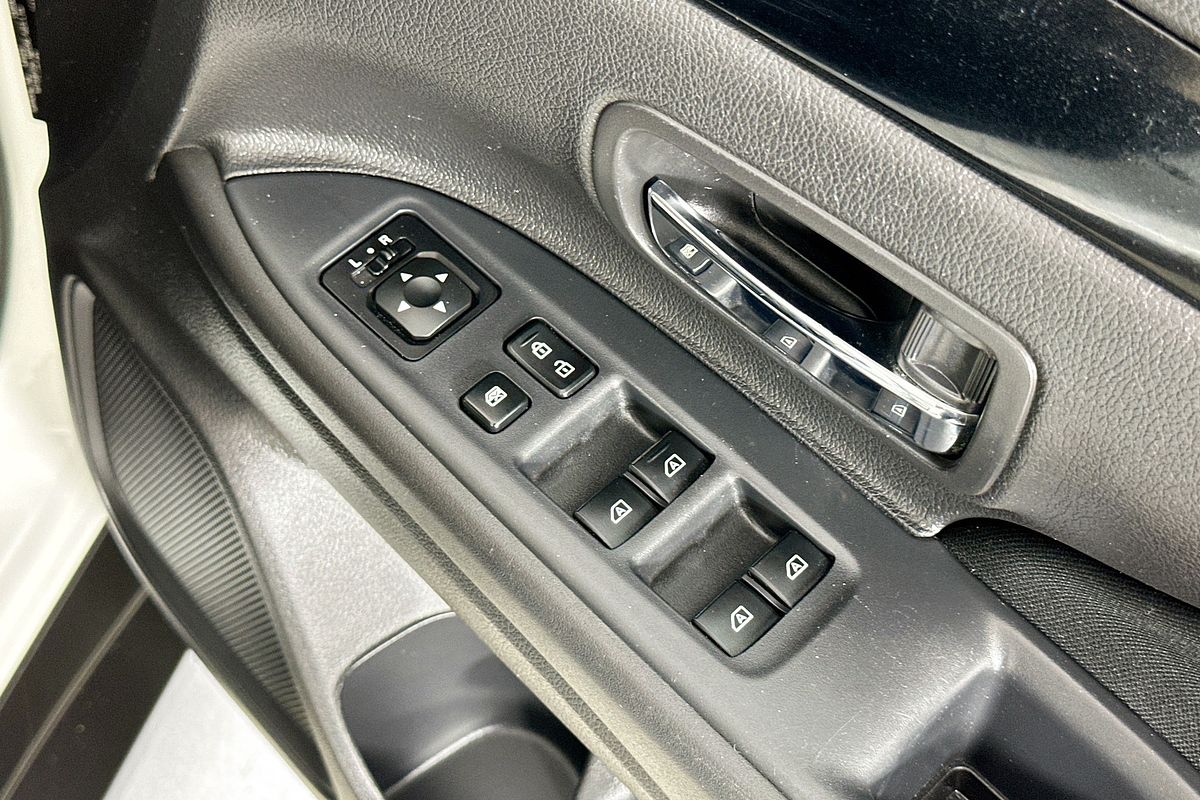 2020 Mitsubishi OUTLANDER ES 7 SEAT (2WD) ZL MY20