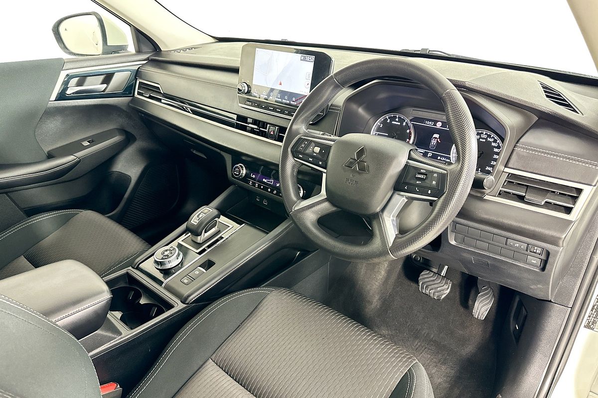 2021 Mitsubishi OUTLANDER ES 7 SEAT (2WD) ZM MY22