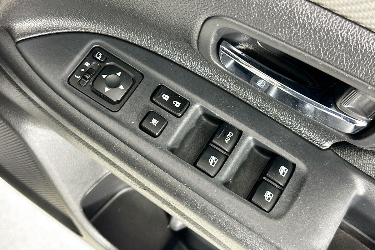 2017 Mitsubishi OUTLANDER LS (4x2) ZK MY17