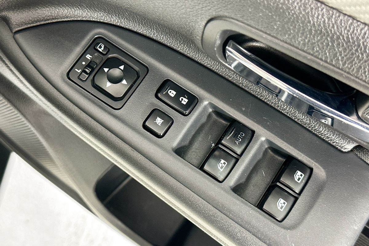 2017 Mitsubishi OUTLANDER LS (4x2) ZK MY17