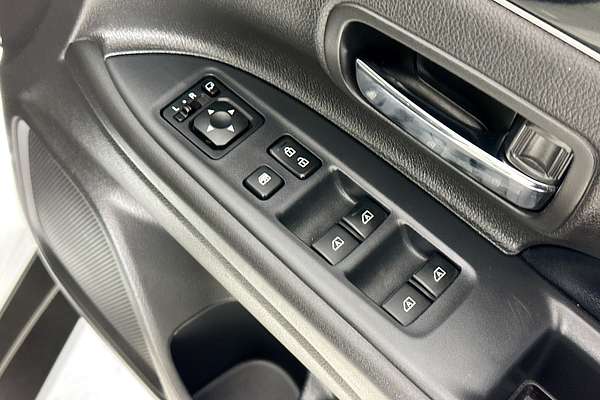 2021 Mitsubishi OUTLANDER LS 7 SEAT (2WD) ZL MY21