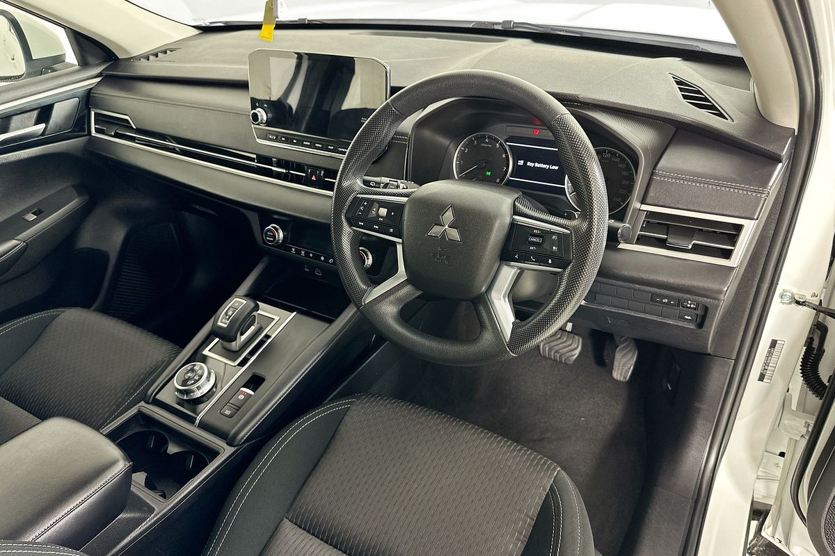 2022 Mitsubishi OUTLANDER ES 7 SEAT (2WD) ZM MY22.5