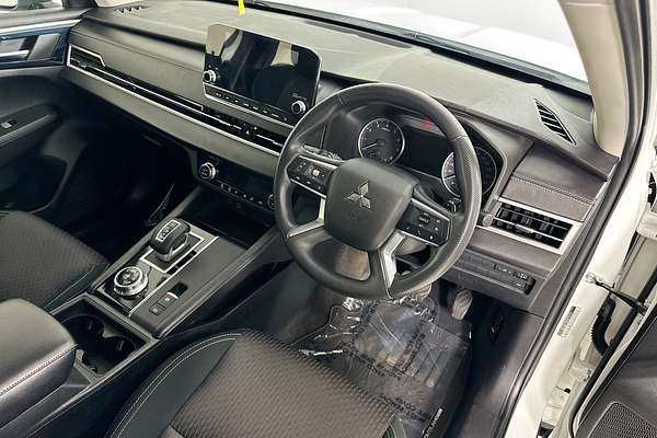 2022 Mitsubishi OUTLANDER ES 7 SEAT (2WD) ZM MY22