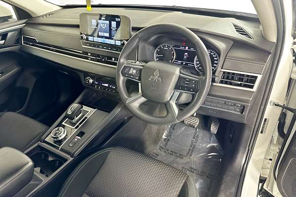 2022 Mitsubishi OUTLANDER ES 7 SEAT (2WD) ZM MY22.5
