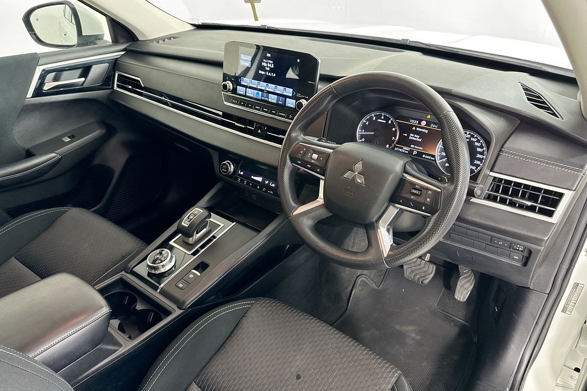 2022 Mitsubishi OUTLANDER ES 7 SEAT (2WD) ZM MY22