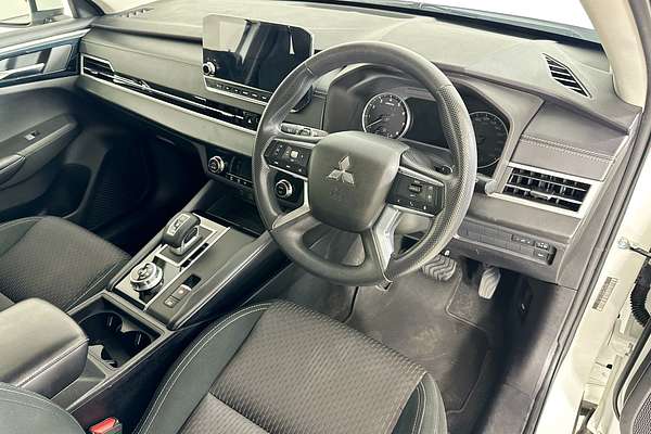 2022 Mitsubishi OUTLANDER ES 7 SEAT (2WD) ZM MY22