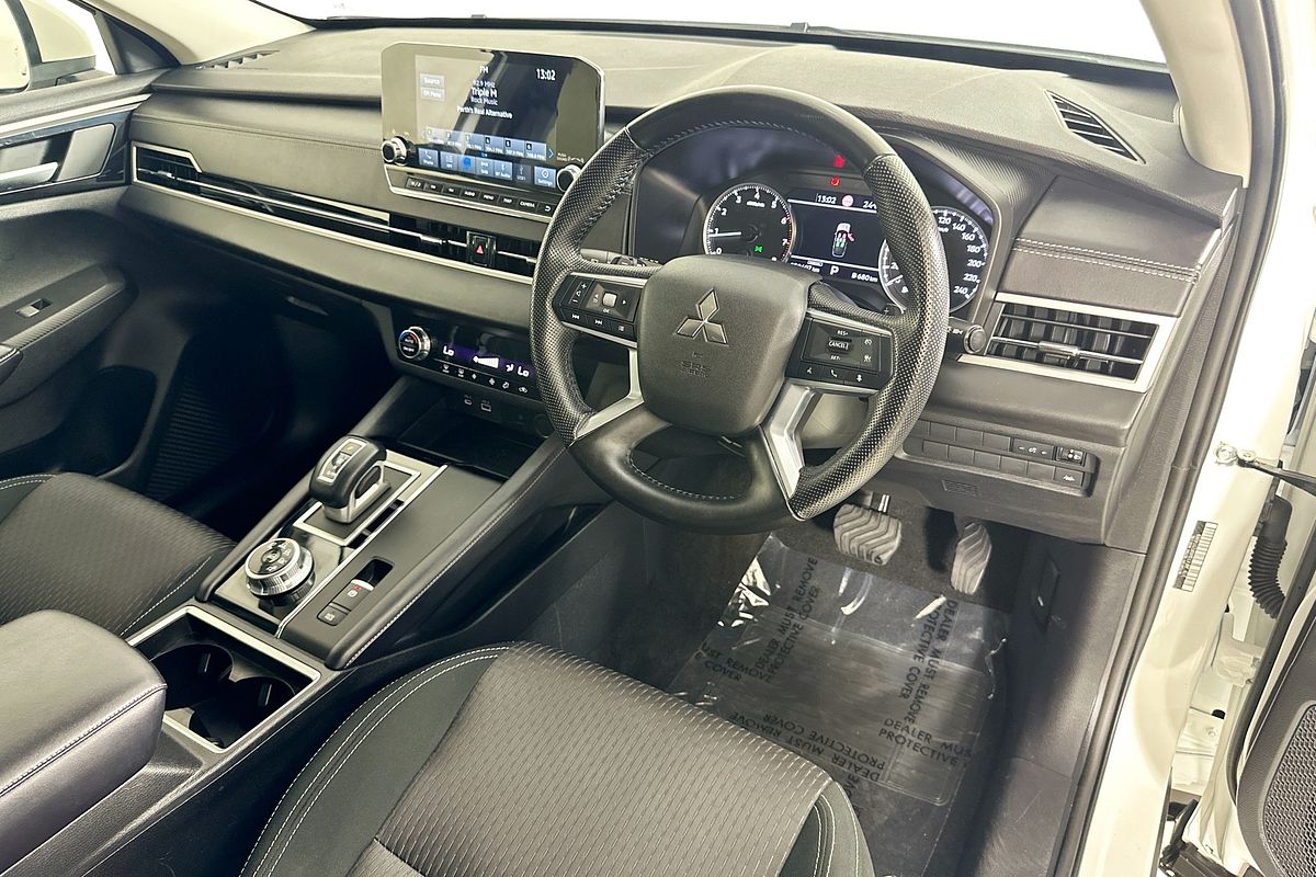 2024 Mitsubishi OUTLANDER LS 7 SEAT (2WD) ZM MY24